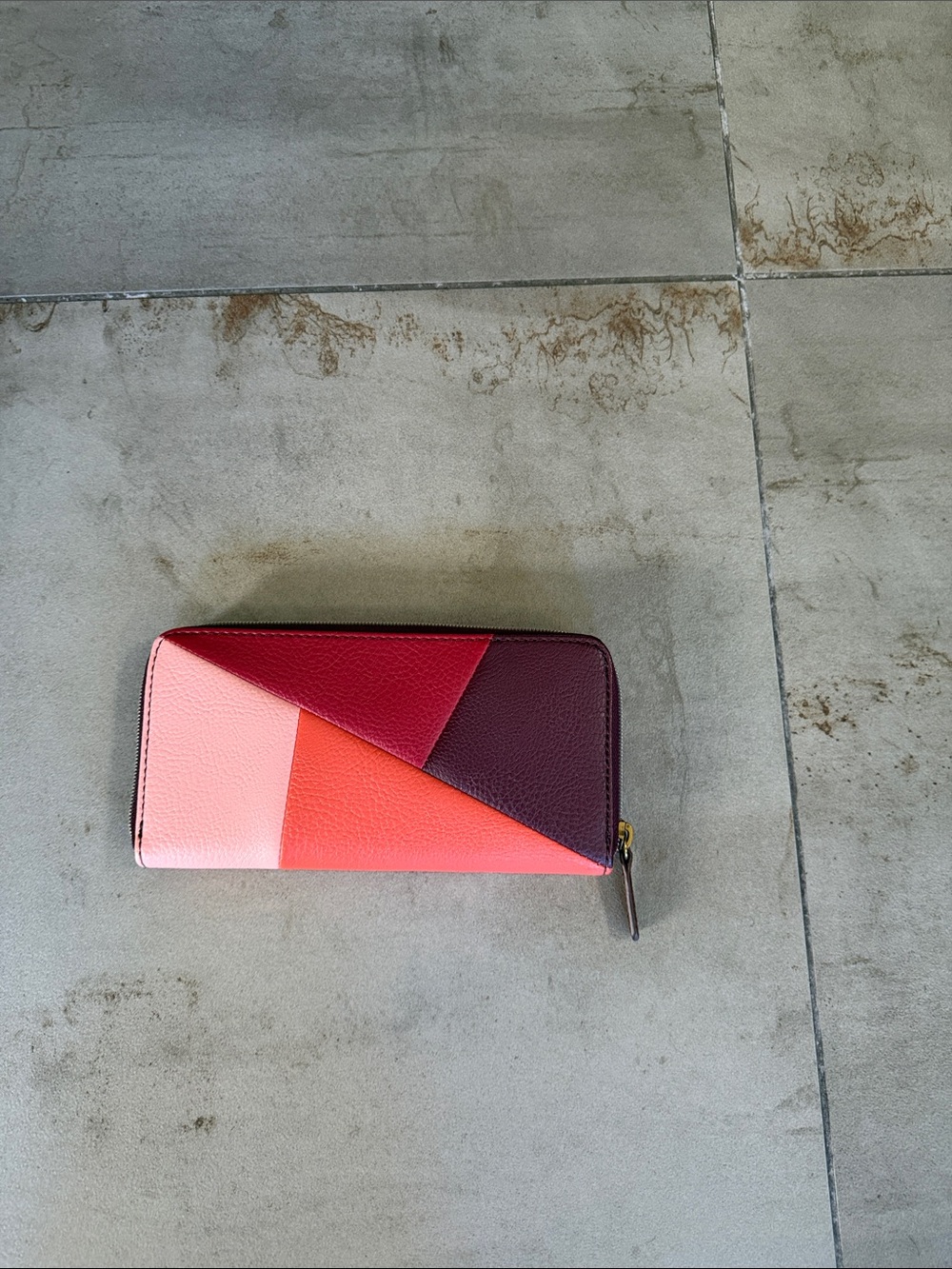 Fossil Colorblock Zip Around Wallet - Picture 3 of 6
